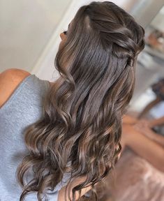 Up Dos For Prom, Beauty Hair Color, Hairstyles Trendy, Simple Hairstyles, Up Dos, Long Hair Color