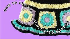 a crocheted bag with the words how to crochet on it