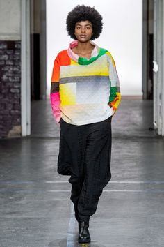 issey miyake - fall 2019 ready-to-wear Artistic Fashion, Catwalk Collection, Runway Pictures, Material Design, Issey Miyake, Fashion Styles, Casual Fall