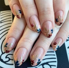 Boho Nail Art, Boho Nails, Fun Makeup, Hello Nails, Floral Nail Designs, Subtle Nails, Fall Florals, Pretty Nail Art Designs, Floral Nail Art