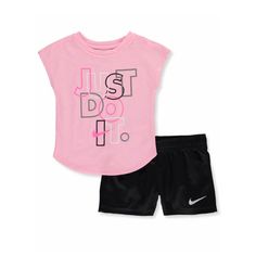 Nike Girls Size 6x Two Piece Set. Nwt #210305-08sr20-X24 Pink Short Sleeve Sports Set, Playful Nike Sports Sets, Nike Pink Short Sleeve Sets, Nike Pink Playwear Sets, Nike Black Summer Sets, Casual Pink Sports Sets, Pink Casual Playwear Sets, Playful Black Sets For Spring, Playful Black Spring Sets