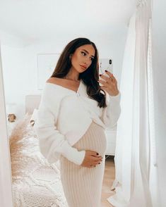 Christmas Pregnant Outfit, Maturity Outfits, Pregnancy Fits, White Christmas Outfit, Winter Pregnancy, Pregnancy Outfit, Winter Maternity Outfits, White Sweater Dress, Shower Outfits