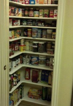 an empty pantry with lots of food in it