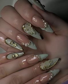 Nails To Match Gold Jewelry, Easy Gel X Nails, Spain Nails Design, Blue Douyin Nails, Acrylic Nails Crystals, Almond Korean Nails, Iridescent Nail Designs, Cathedral Nails, Clean Nail Designs