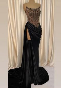 Our Email Address:lisamony@outlook.comHow to Order:How to choose color after purchaseStep 1: click on Black Gala Dress, Stile Kylie Jenner, Gala Dress, Black Evening Gown, Classy Prom Dresses, Stunning Prom Dresses, Glamour Dress, Black Prom Dress, Prom Dress Inspiration