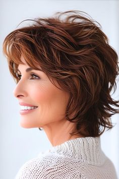 Curlie Hairstyles, Haircut Glasses, Haircut Bangs, Haircut Layered, Short Haircuts For Older Women, Hairstyles Layered, Hair Layered, Haircuts For Older Women, Haircut Wavy