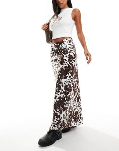 Skirts by Pieces To the Max Animal print High rise Elasticated waist Regular fit Eid Outfits, Maxi Rok, Black Dress Prom, Skorts, Cardigans, Converse Chuck, Chuck Taylor, Dress Trousers, Adidas Samba