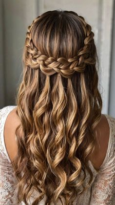 Curl Wedding Hair Styles, Bridesmaid Hair Down Styles, Wedding Half Up Half Down Braid, Romantic Prom Hairstyles, Wedding Hair Ideas Down, Flower Girl Half Up Hairstyles, Fall Wedding Hairstyles For Long Hair, Half Up Half Down Wedding Hair With Braid, Braided Hairstyles Hair Down