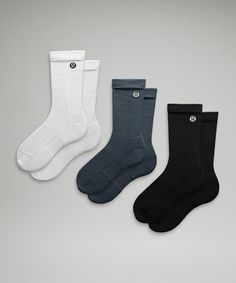 Its The Little Things That Count, Like These Socks With Integrated Cushioning For All-Day Comfort. Designed For Casual. Terrytoe Cushioning Extends Over Your Toes For A Layer Of Protection. 360 Degree Arch Support. Left And Right Toe Construction For A Comfortable Fit. | Men's Daily Stride Ribbed Comfort Crew Socks 3 Pack Lululemon Gifts, Tank Top Skirt, Running Accessories, Mens Crew Socks, Leggings Hoodie, Lululemon Men, Men's Socks, Yoga Accessories, Lulu Lemon