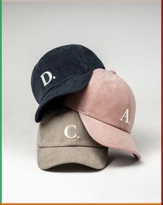 Baseball Cap Product Photography, Cool Cap Design, Baseball Hat Photoshoot Ideas, Cap Photoshoot Ideas, Hat Product Photography, Hat Photoshoot Ideas, Cap Photoshoot, Caps Aesthetic