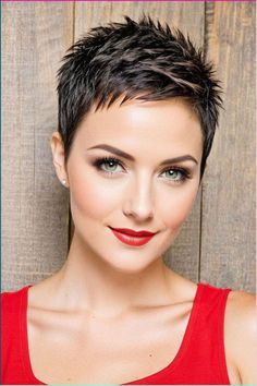 Hollywood Hair Wedding, Super Short Pixie Cuts, Razor Cut Hair, Very Short Pixie Cuts, Super Short Pixie, Short Spiky Haircuts, Super Short Haircuts, Short White Hair