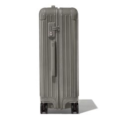 Made of high-performance polycarbonate, RIMOWA Essential is a reliable and lightweight suitcase for your journeys ahead. Find the best travel companion wether you are travelling for business or leisure, amongst a vast range of colors and finishes. Ideal for 1 week of travel, the RIMOWA Essential Check-in M in gloss Slate grey features a number of ingenious functionalities: - Stage-free telescopic handle - RIMOWA Multiwheel® System - TSA-approved locks - Dual-organization interior Includes a comp Olympic Airlines, Rimowa Essential, Air Transat, Asiana Airlines, Eva Air, Thai Airways, Vietnam Airlines, Air China, Lightweight Suitcase