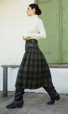 Maude Kilt - Plümo Ltd Kilt Women Outfits, Plaid Skirt Styling, Modern Scottish Fashion, Kilt Styling Women, Scottish Women Fashion, Womens Kilt Outfit, Tartan Outfit Women, Long Kilt Outfit Women, Midi Kilt Outfit