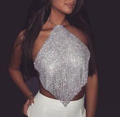 #crystals #crystaltop Metallic Crop Top, Rhinestone Skirt, Party Crop Tops, Kendall Style, Crop Top Outfits, Cropped Tops, Sequin Tank Tops, Top Summer, Going Out Outfits