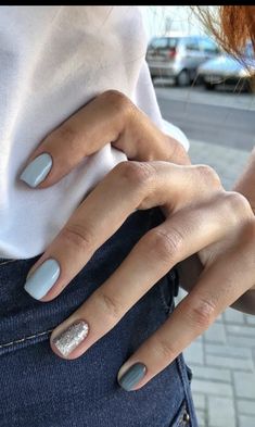 Gel Nails Winter 2023, Short Gelish Nails, Gel Manicure Short Nails, Simple Gel Nails, Get Nails, Nail Art Ideas, Manicure Y Pedicure