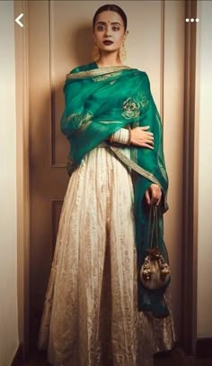 Anarkali Color Combinations, Bridal Lehenga Color Combinations, Trendy Bridal Lehenga, Lehenga Color Combinations, Pakistani Anarkali, Surveen Chawla, Wedding Dresses Pakistani, Dresses Pakistani, Indian Outfits Lehenga