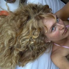 Wavy Curly Hair, Face Hair, Curly Blonde, Pretty Hairstyles, Wavy Hair, Hair Looks, New Hair