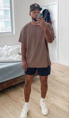 Outfits For Guys, Gym Outfit Men, Mens Summer Outfits, Frat Boy, Men Stylish Dress, Street Fashion Men Streetwear, Guys Clothing Styles