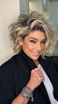 "Silver Hair Beautifully" delves into the timeless allure of silver-haired individuals, celebrating their elegance and confidence Timeless Looks, Haircuts For Women Over 50, Short Haircut Styles, Layered Haircuts For Medium Hair, Gorgeous Hairstyles, Hairstyles And Haircuts, Short Curly Haircuts, Messy Short Hair