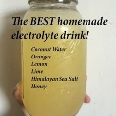 Stop wasting money on gatorade or electrolyte packets and make your own healthy and clean electrolyte drink!! #juicing #electrolytes #coconutwater #diy #health #healthyliving Homemade Electrolyte Drink, Natural Energy Drinks, Resep Smoothie, Resep Diet, Electrolyte Drink, Makanan Diet, Healthy Juice Recipes, Healthy Drinks Recipes, Water Recipes