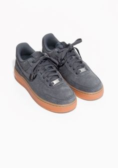 & Other Stories | Nike Air Force 1 '07 Suede Shoe Ideas, Clothing Online Shop, Nikes Girl, Nike Shoes Outlet, Fresh Kicks, Gym Shoes