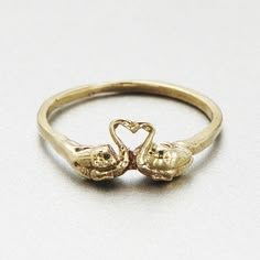 SWAN LOVE Swan Love, Dream Symbols, Funky Jewelry, Into The Future, A Kiss, Swans, Dream Jewelry