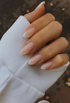 Most Fabulous Nude Nail Art Design - Easy Nail Art Nail Ideas Simple White, Minimalist Nail Design, Bridal Nail Ideas, Nude Nail Design, Nude Nail Ideas, Prom Nail Ideas, Fingernail Health, French Tip Nail Ideas, Tip Nail Ideas