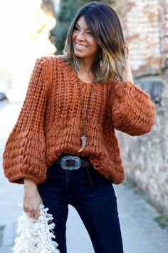 Amazing Crochet, Crochet Ladies Tops, Pullover Mode, Knit Fashion, Knitting Inspiration, Crochet Cardigan, Boho Chic Fashion, Crochet Sweater, Outfit Idea