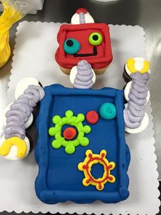 there is a cake that looks like a robot