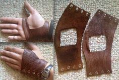 Ren Faire Leather Armor, Ren Faire Book Belt, Upcycle Halloween Costumes, Ren Faire Leather Accessories, Larp Accessories Diy, Leather Bracers Diy, Medieval Diy Crafts, Ren Fair Ideas, Ren Faire Accessories Diy