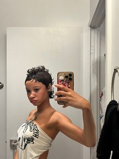 Skunk Stripe Short Curly Hair, Half Head Shaved Hairstyles, India Love Short Hair, Slicked Back Short Hair, Super Short Curly Hairstyles, Extreme Haircut, Haircut Transformation, Finger Waves Short Hair, Ugly Hair