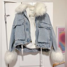 Fur Lined + Fur Sleeve Denim Jacket ~ Gorgeous Jacket One Of My Favs. The Inside Is Lined With Fur. The Inner Shell Is Removable As Shown In The Picture, And The Fur On The Collar And Sleeves Are Also Removable. Can Be Worn In So Many Different Ways! Basically Brand New Only Worn Once As Shown In The Last Picture White Denim Outerwear For Fall, White Denim Outerwear With Pockets, Fur Lined Jacket, Line Jackets, Lookbook Outfits, Short Jacket, Blue Jacket, Womens Maxi Dresses, Maxi Dresses