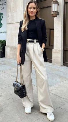 Semi Casual Outfit Women, Corporate Attire Women, Formal Outfits For Women, Classy Business Outfits, Casual Work Outfits Women, Business Attire Women, Business Wardrobe, Casual Outfits For Work