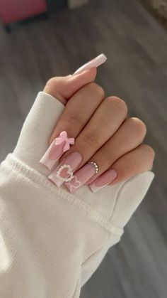 Medium Nails Aesthetic, Simple Cute Acrylics, Pink And White Bow Nails, Bo Peep Nails, Simple Nail Ideas Pink, Nails With Bows On Them, Poses To Show Off Nails, Trending Streetwear, Pastel Nail