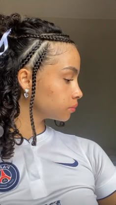 Instagram dela • barbsclocco • Race Day Hair, Cabello Afro Natural, Quick Natural Hair Styles, Natural Afro Hairstyles, Haircuts For Wavy Hair, Hairdos For Short Hair, Natural Hair Styles Easy