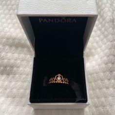 Brand New Still In The Box Princess Pandora Ring! Size 8.5 Pandora Daisy Ring, Pandora Princess Ring, Pandora Rings Princess, Pandora Princess, Pandora Rose Gold, Pandora Blue, Pandora Gold, Pandora Pink, Bone Ring