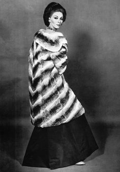 Wilhelmina in an Aurora Chinchilla coat by Max Reby. Photo by Robert Laurent, Paris, 1962. Wilhelmina Cooper, Chinchilla Coat, American Vogue, Greenwich Connecticut, Vintage History, Fall Fashion Coats, 1960's Fashion, Johnny Carson