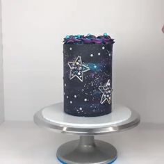 there is a cake that has stars on it