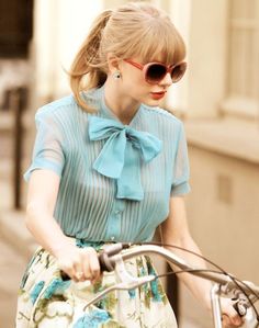 Estilo Taylor Swift, Preppy Fall, Look Retro, Chanel Couture, Retro Mode, Taylor Swift Pictures, Taylor Swift Style, Romantic Style, Mode Vintage