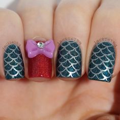 Mermaid nail art Disney Princess Nails, Mermaid Nail Art, Funky Nail Art, Nail Pops, Mermaid Nails, Nail Polish Art, Nail Art Hacks