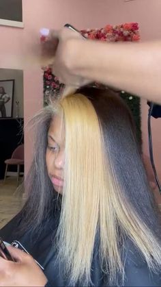 Colored Hair Silk Press, Quick Weave With Different Color Leave Out, Blonde Streak In Front Of Hair Black Women, Skunk Stripe Hair Straight Hair, Blonde Skunk Stripe Natural Hair, Skunk Stripe Silk Press, Honey Blonde Peekaboo, Peak A Boo Hair Color Black Women, Blonde Skunk Stripe Wig