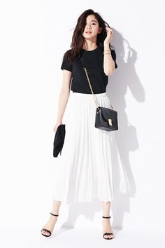 Japan Summer Outfit, Japan Outfits, Fashion Work Outfit, 일본 패션, Casual Skirt Outfits, Early Spring Outfits, Summer Dress Outfits