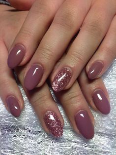 Sculpture Nails, Mauve Nails, Unghie Sfumate, Manicure Nail Designs, 2025 Wedding, Subtle Nails, Glitter Gel Nails, Pretty Nail Art Designs