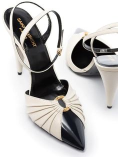 Shoe Wardrobe, Heart Shoes, Gorgeous Heels, Beautiful High Heels, Fashion Heels, Ladies Shoes, Fashion High Heels, Pretty Shoes, Dream Shoes