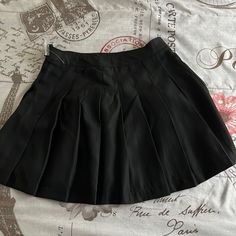 Nwot Never Worn Black School Uniform Tennis Skirt, Black Mini Skirt For School Uniform, Black Lined Skort For School Uniform, Black Mini Skirt For School In Spring, Black Pleated Skirt For School Uniform, Black School Uniform Mini Skirt, Black Mini Skirt For Spring School Occasion, Black Lined Pleated Skirt For School, Black School Skirt For Spring