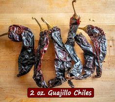 Here's What 2 oz. of Dried Chiles Looks Like | Mexican Please Latin American Recipes, Mexican Spanish, Mexican Recipe, Portuguese Food, Food Mexican, Mexican Cooking, Chile Pepper, Portuguese Recipes, Chili Peppers