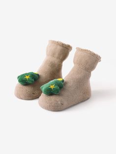 Get your little one ready for Christmas with these adorable and cozy cotton socks! Perfect for ages 0-1, these indoor, anti-slip floor socks double as a cute decorative addition to any outfit. Doll Socks, Toddler Accessories, Ready For Christmas, Non Slip Flooring, Cotton Socks, Christmas Shopping, Baby Accessories, Little One, Baby Toddler