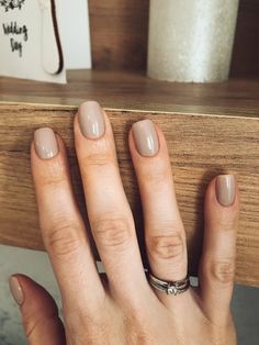 Fall Natural Acrylic Nails, Sand Colored Nails, Natural Autumn Nails, Tan Manicure, Opi Neutral, Neutral Wedding Nails, Nails Squoval, Essie Nail Polish Colors, Tan Nails