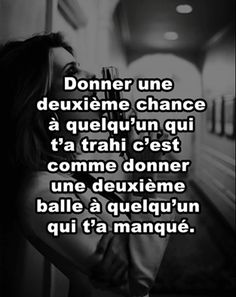 a woman with her head in her hands and the words donner une dexime chance