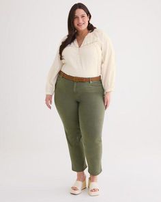 Plus Size Straight Leg Jeans, Coloured Denim, Wide Leg Leggings, Botanical Dye, Jean Color, Addition Elle, Essential Dress, Fitted Blouses, Top Graphic Tees